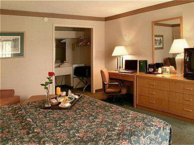 Hilton Garden Shreveport 3*